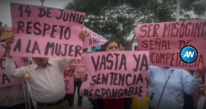 Discapacitados realizan planton en contra de Arturo Fernandez por difamar a mujer policía