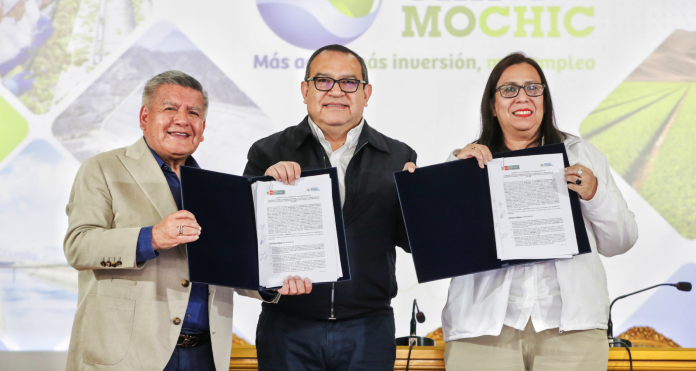 Firman adenda para reanudar proyecto Chavimochic