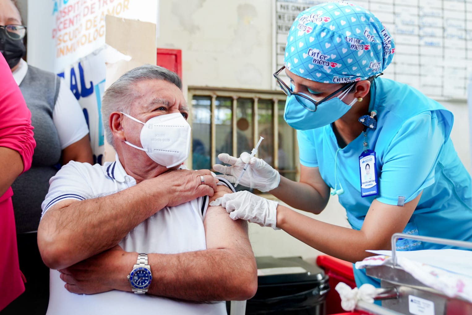 19 mil personas recibieron la vacuna bivalente en menos de 9 días