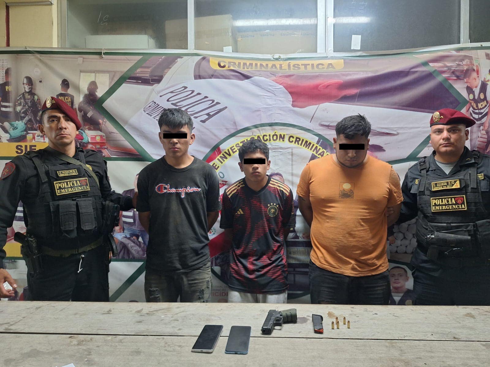 Policía desarticula a 'Los Chancheros de Florencia de Mora' y confisca arma de fuego