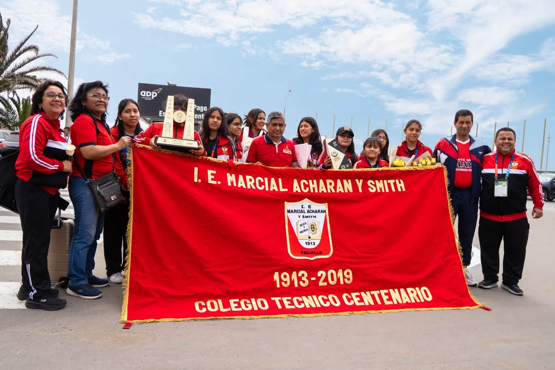 Colegio Marcial Acharán y Smith se coronó campeón nacional en futsal femenino sub-14 y viajarán a Colombia a representar a Perú