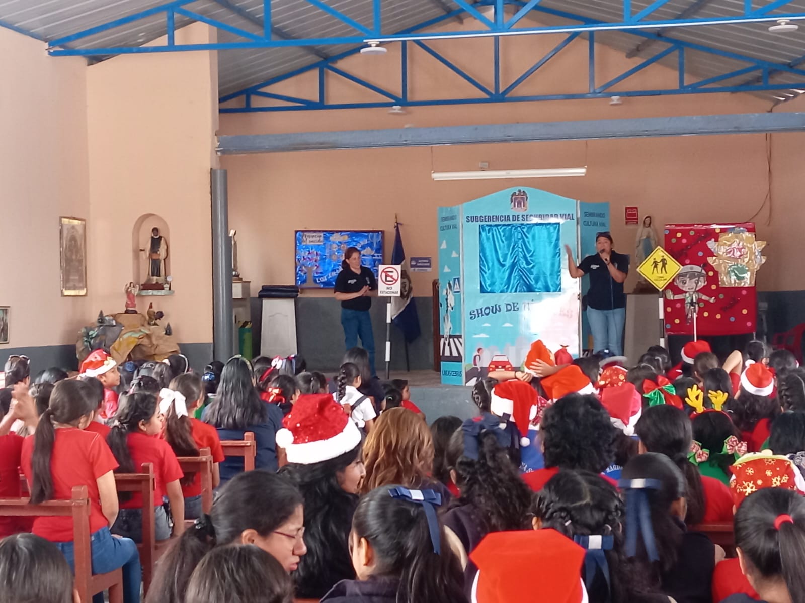 Show de títeres enseña a niños seguridad vial en Trujillo