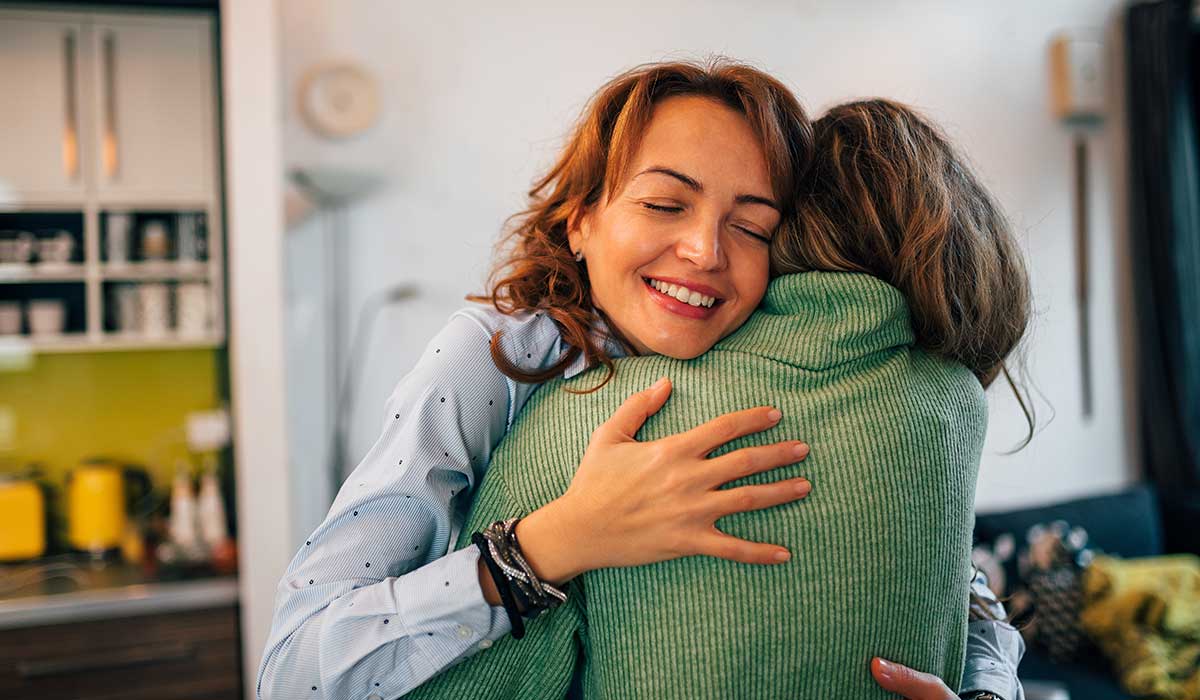 El poder del abrazo: Fundamental para el bienestar mental y emocional