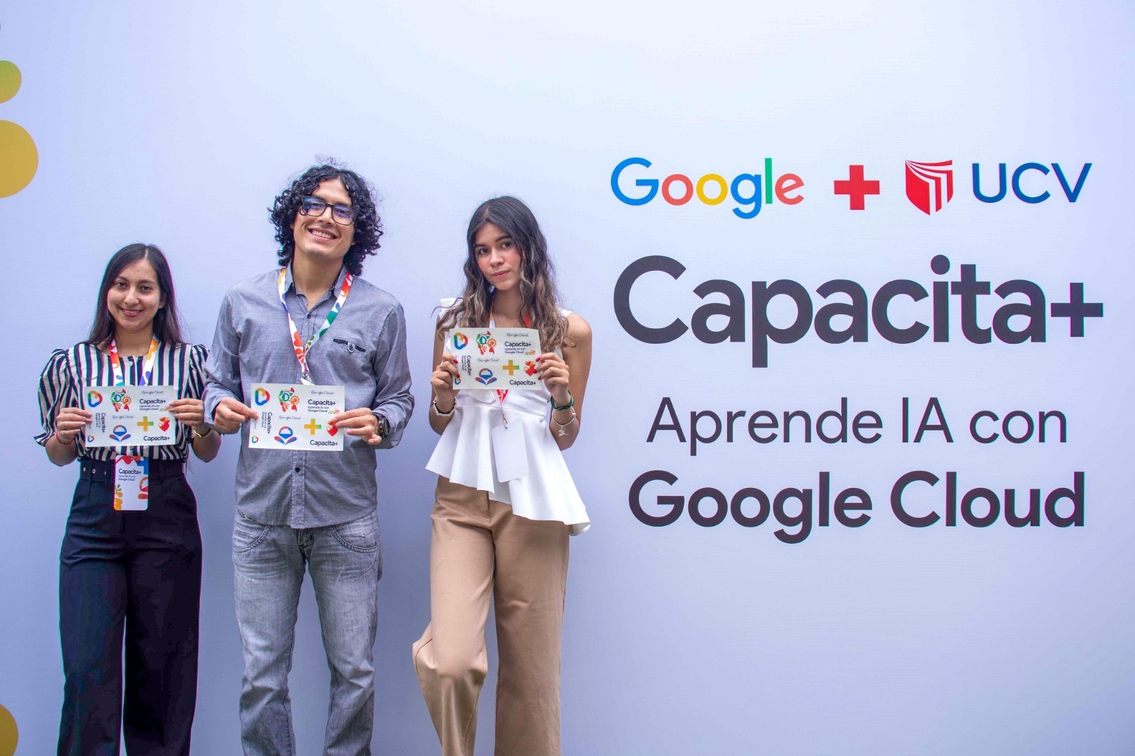 Estudiantes de la UCV participan en histórica capacitación mundial de IA junto a Google