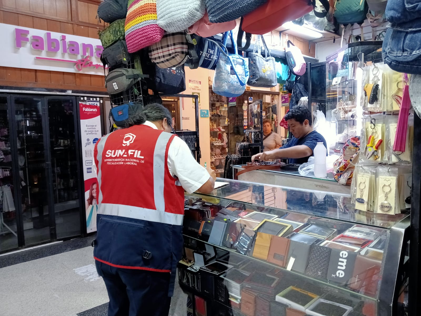 Casos en los que un contrato laboral puede convertirse en indeterminado, según SUNAFIL