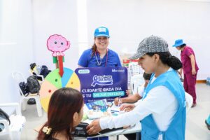 EsSalud impulsa campaña de prevención del cáncer en playas de Huanchaco