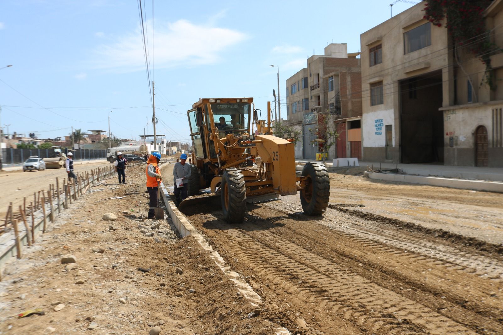 Supervisión permanente en obra de la av. César Vallejo garantiza calidad y seguridad