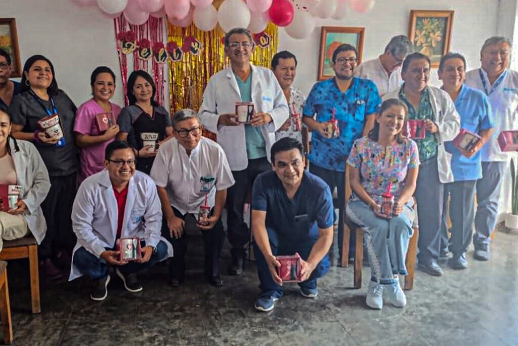 Cuestionan a médicos del Hospital Lazarte por celebración en fecha especial