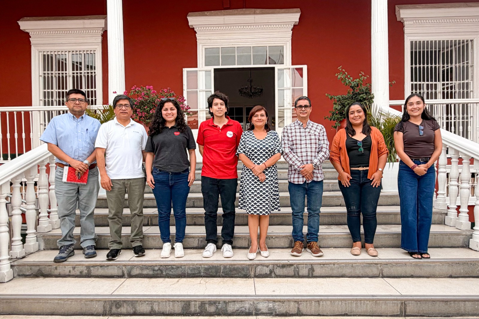 Gobierno Regional y ONG Enseña Perú impulsarán plan para mejorar comprensión lectora en escolares