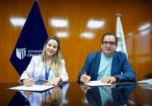 UCV entrega simuladores médicos y equipos digitales al Hospital Regional Docente de Trujillo